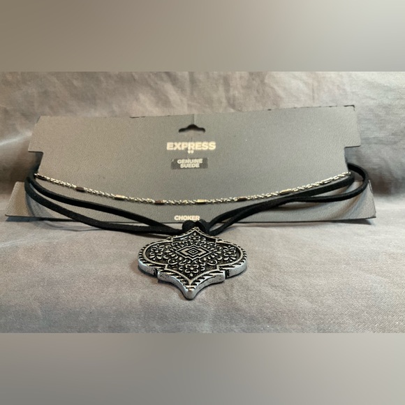 NWT Express Multi Strand Choker Necklace W/ Pendant #1229 - Picture 2 of 6